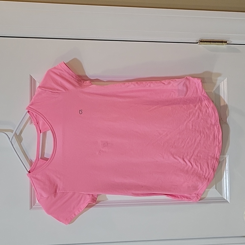 Gap Fit Activewear girls pink shirt